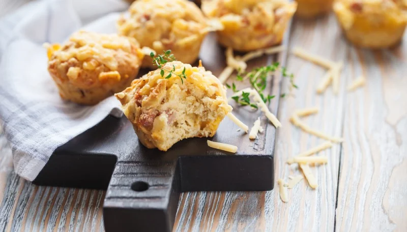 Muffins jambon fromage