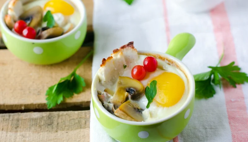 Oeufs cocotte aux champignons