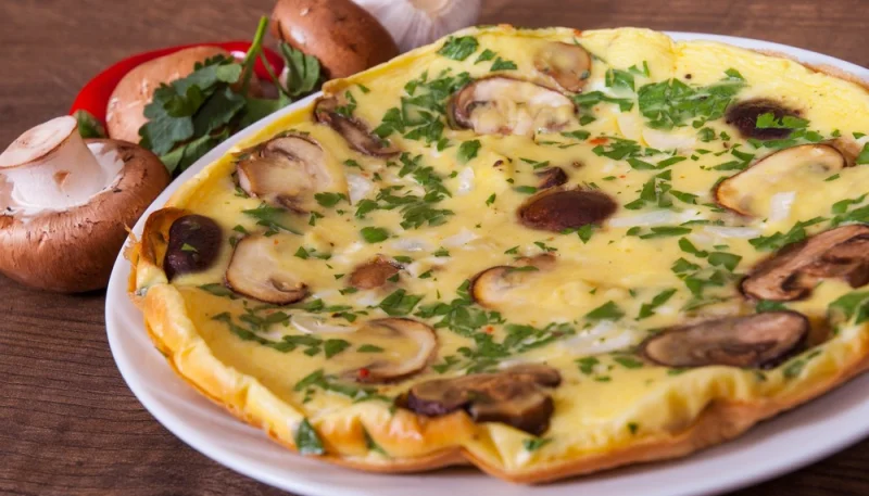 Omelette aux champignons et fines herbes