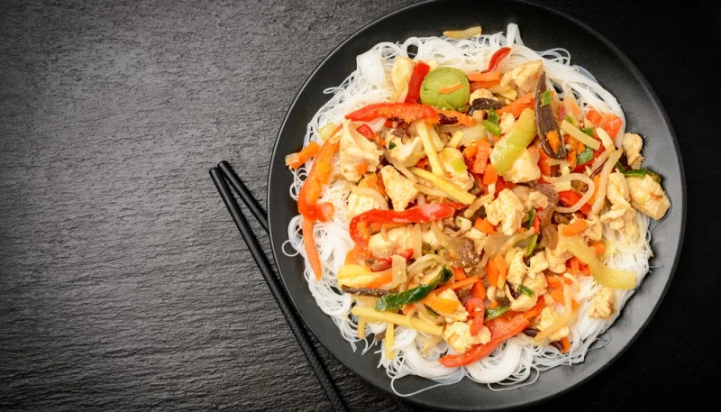 Nouilles de riz aux légumes