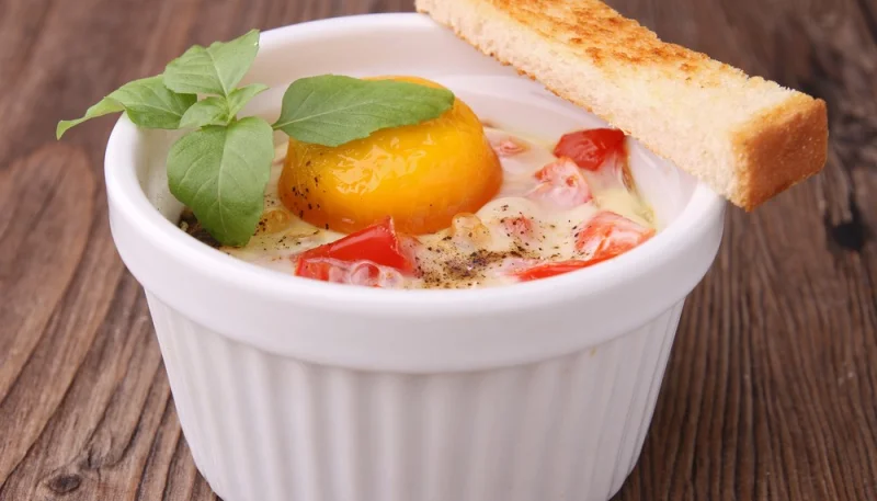 Oeufs cocotte aux lardons