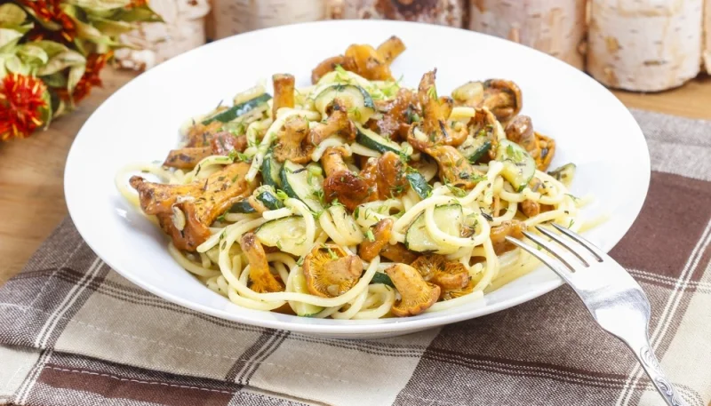 Pâtes aux girolles et au parmesan