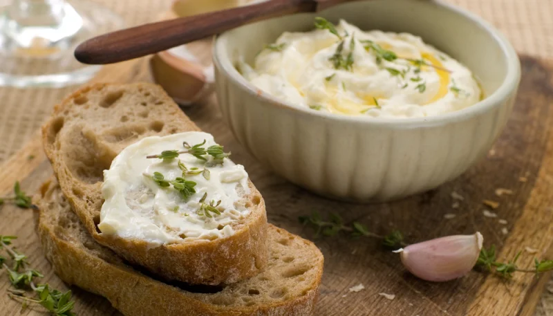 Tartinade au chèvre et miel