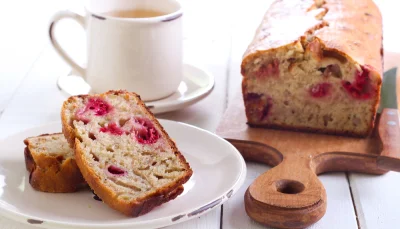 Cake aux framboises et au citron