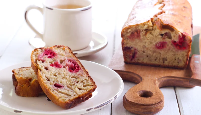 Cake aux framboises et au citron