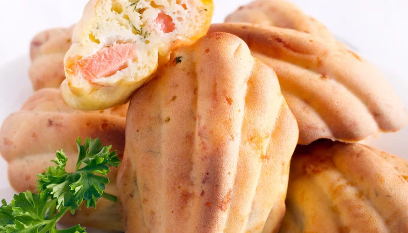 Madeleines au saumon et à l'aneth