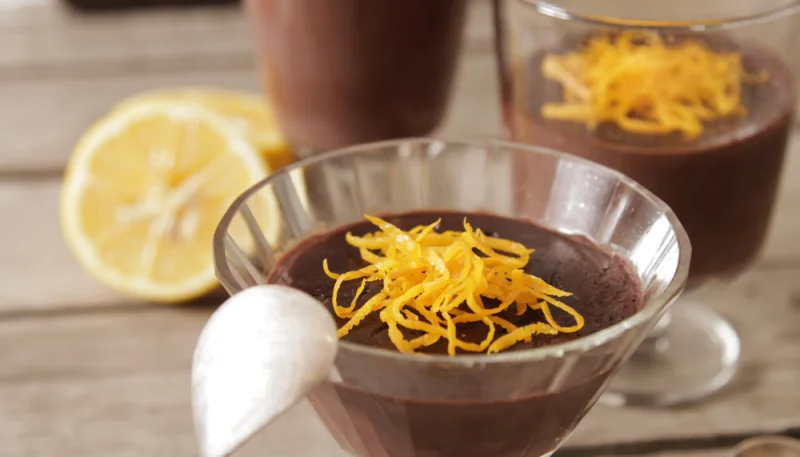 Mousse au chocolat et à l'orange sans oeuf