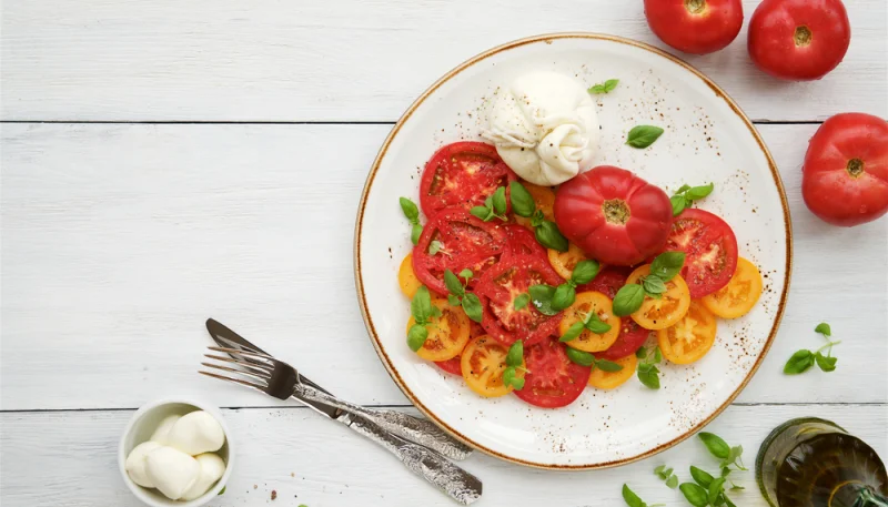 Salade de tomates et burrata