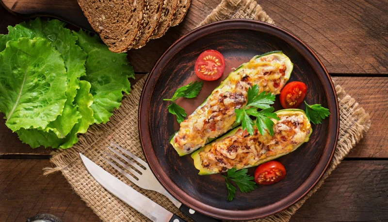 Courgettes farcies aux tomates et curry au Thermomix