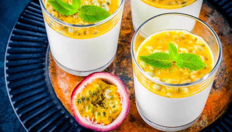 Panna cotta aux fruits de la passion