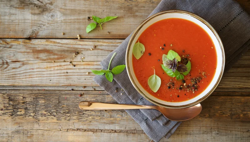 Soupe de tomates et céleri
