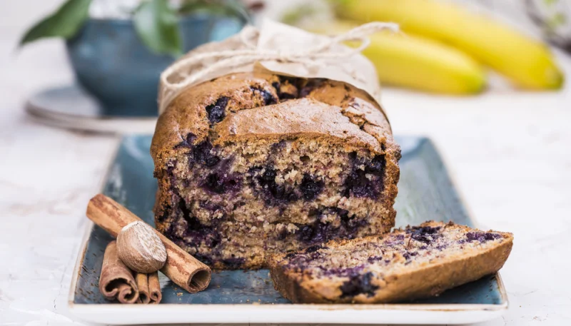 Banana bread aux myrtilles