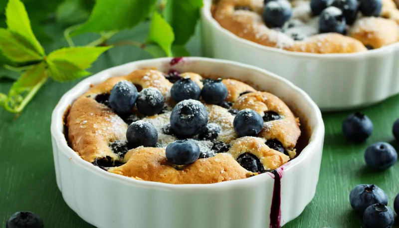 Mini-clafoutis aux myrtilles et citron