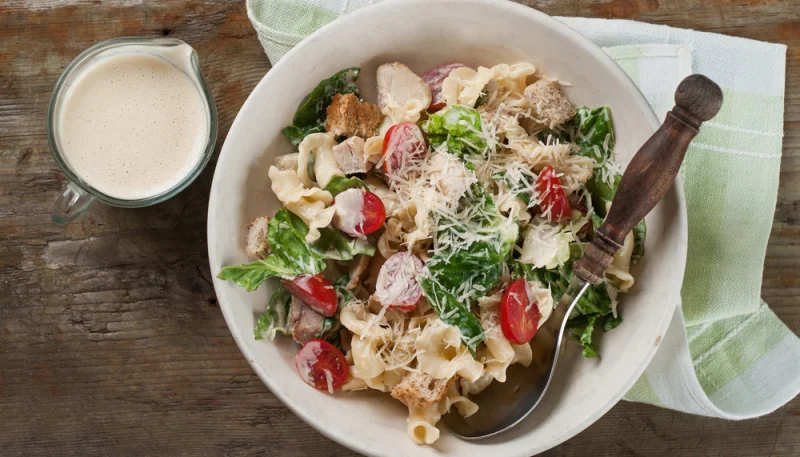 Salade de pâtes César
