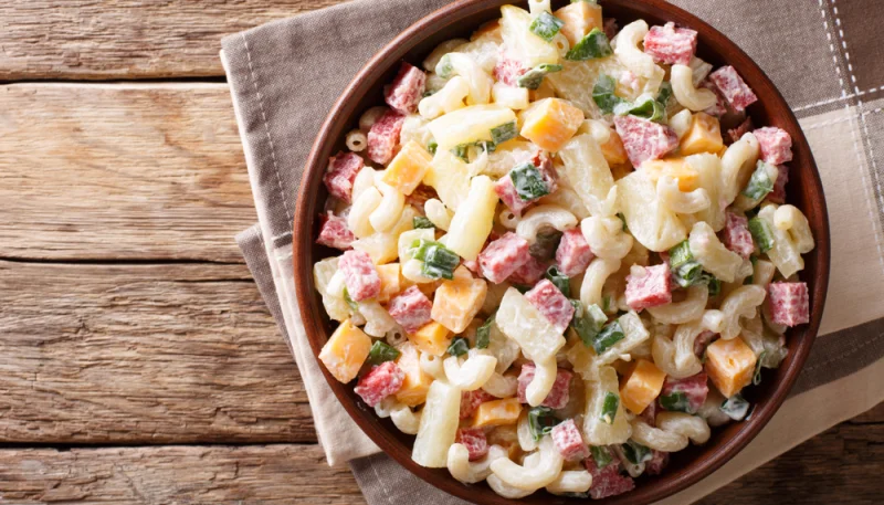 Salade de pâtes au jambon et ananas