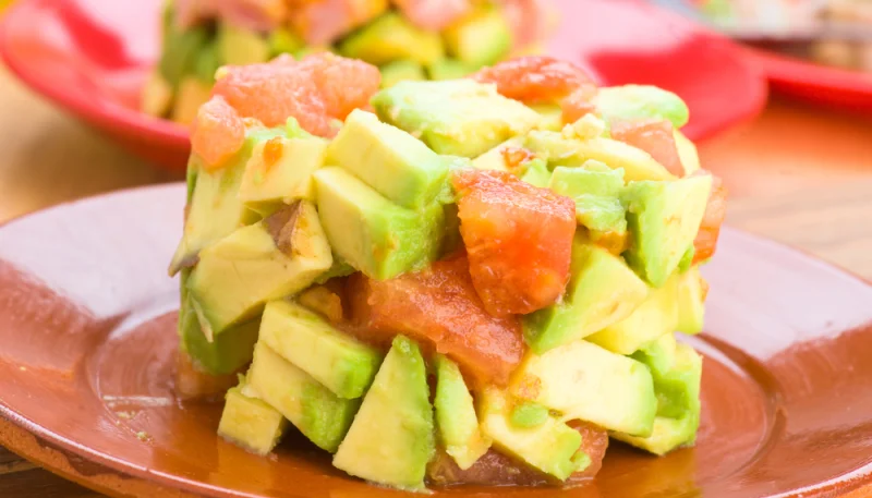 Tartare d'avocat et tomate