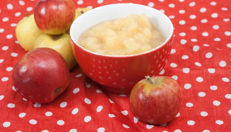 Compote de pommes au micro-ondes