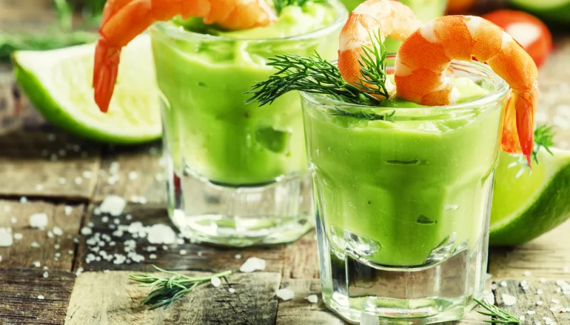 Mousse d'avocat aux crevettes