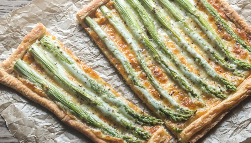 Tarte fine aux asperges