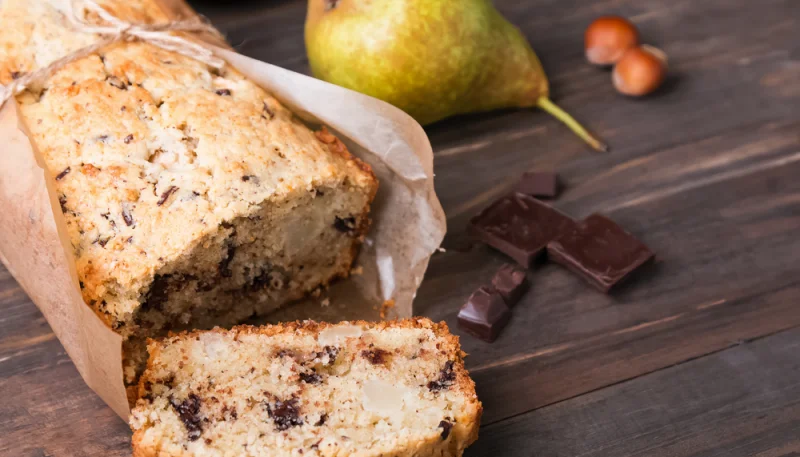 Cake aux poires et pépites de chocolat