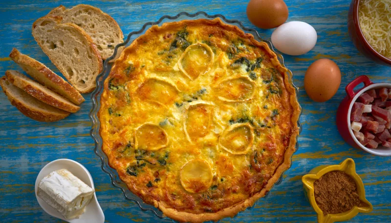 Quiche aux brocolis, lardons et fromage de chèvre