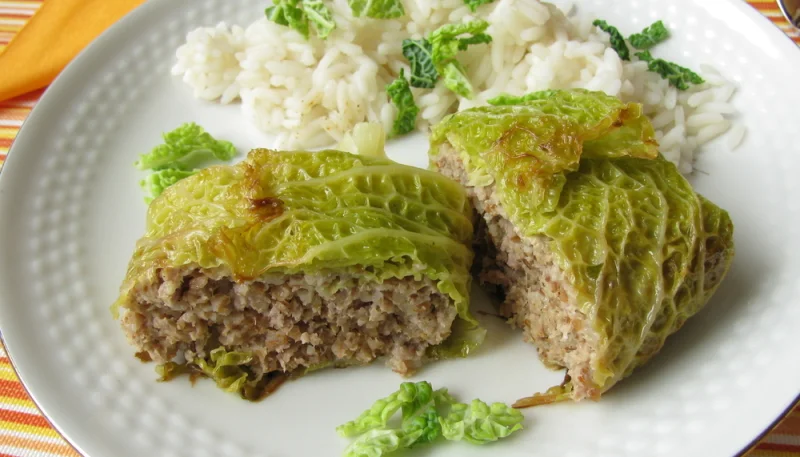 Choux farcis à la viande hachée