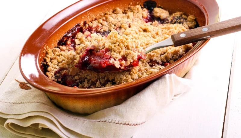 Crumble aux fruits rouges et spéculoos