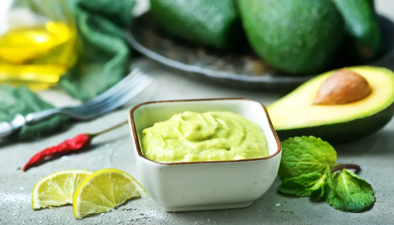 Mousse d'avocat au saumon fumé