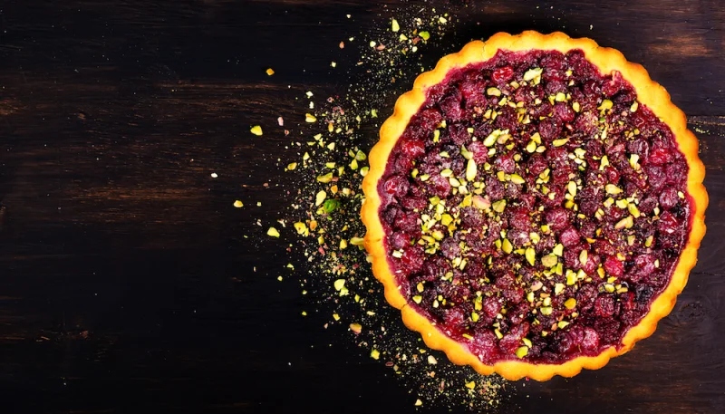 Tarte aux fruits rouges et pistaches