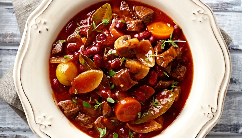 Goulash aux haricots rouges