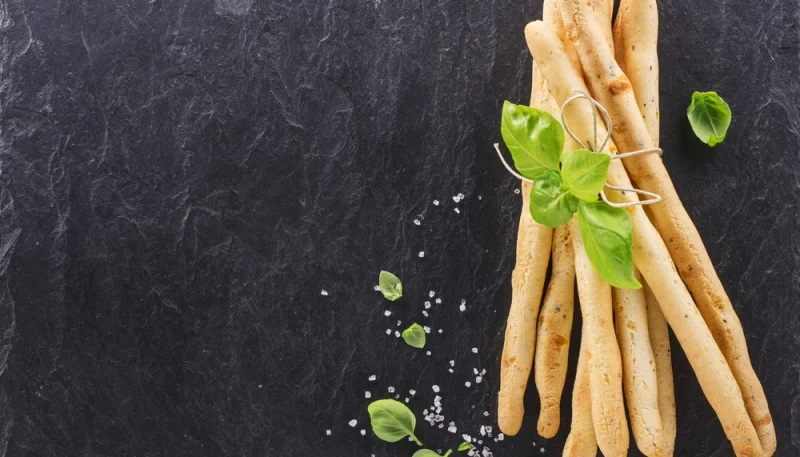 Gressins au parmesan et basilic