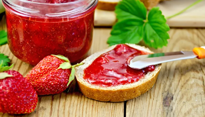 Confiture de fraises au micro-ondes