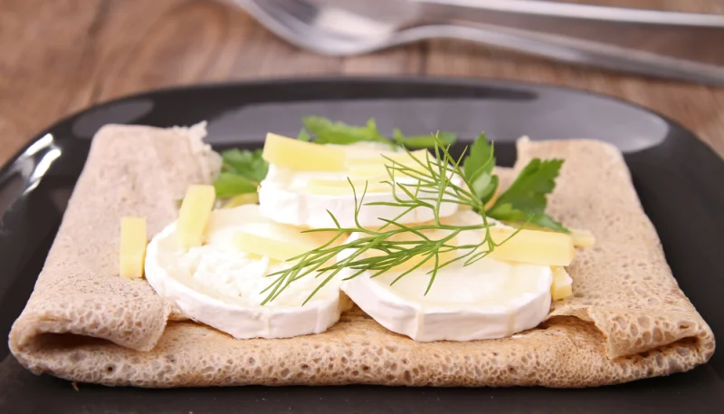 Galettes de sarrasin au chèvre et miel