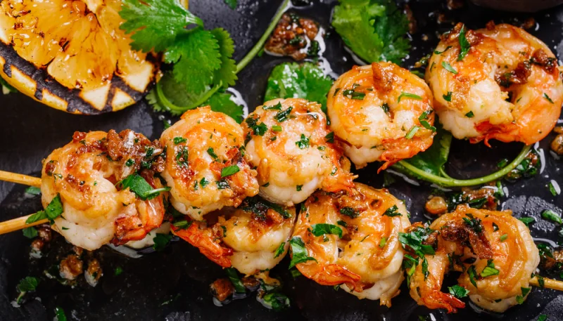 Brochettes de gambas