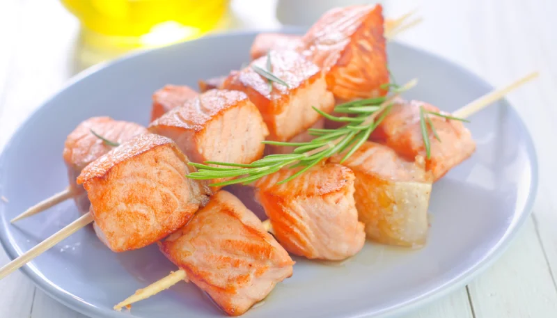 Brochettes de saumon
