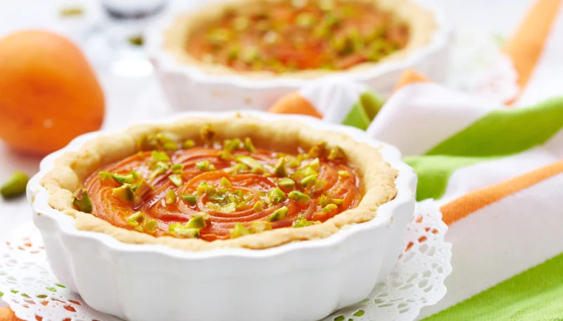 Tarte à l'abricot et pistaches