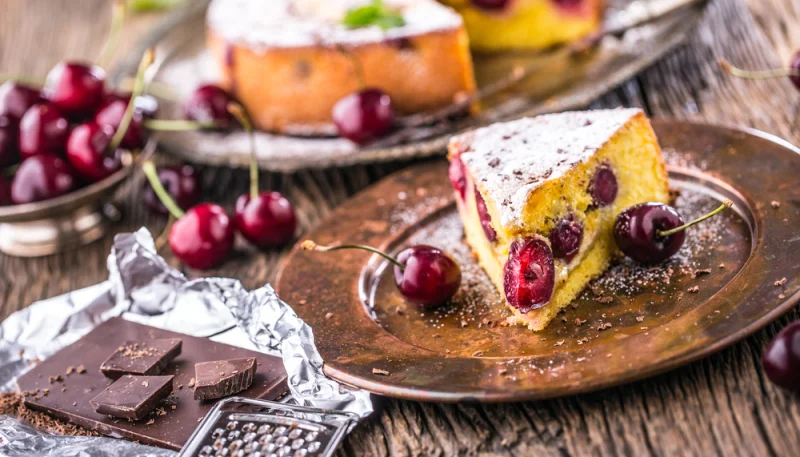 Gâteau moelleux aux cerises