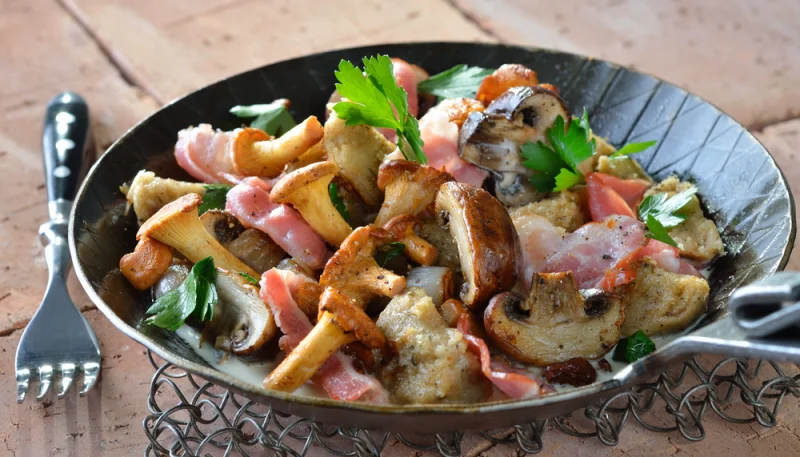 Poêlée de champignons aux lardons