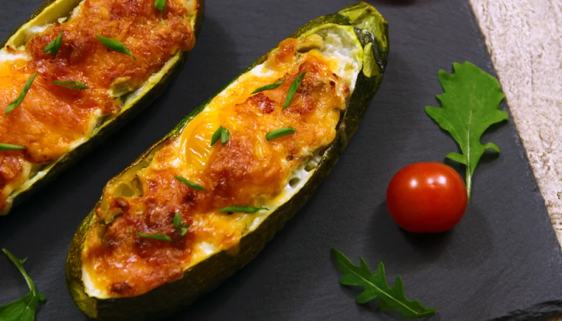 Courgette farcie aux lardons