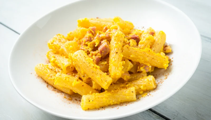 Macaronis à la carbonara