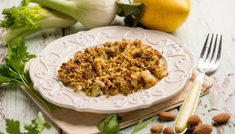 Crumble de fenouil à la tomate