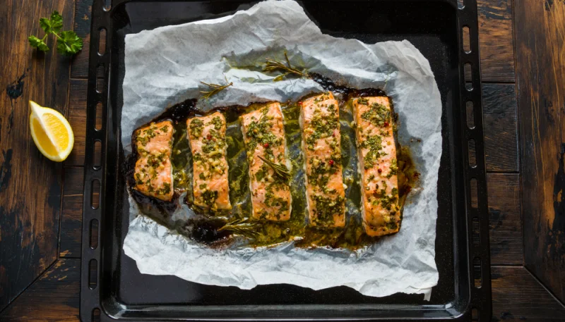 Saumon au four à la méditerranéenne