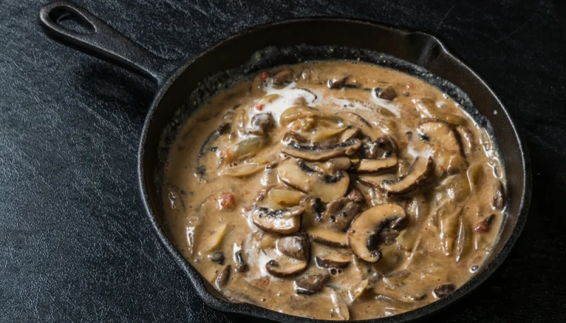 Boeuf Stroganov