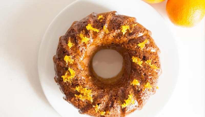 Gâteau à l'orange imbibé de sirop