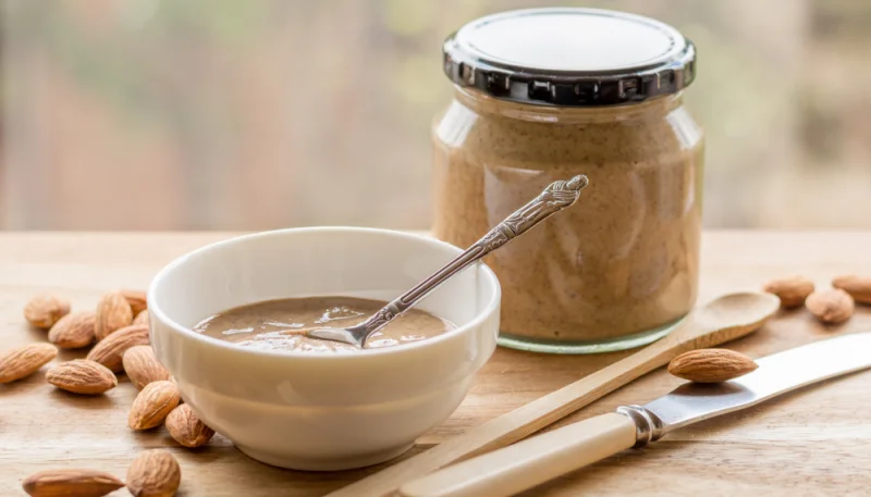 Pâte à tartiner maison aux amandes
