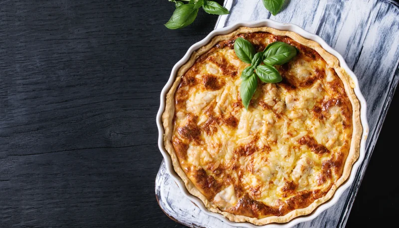 Quiche au lait de coco, crabe et crevette