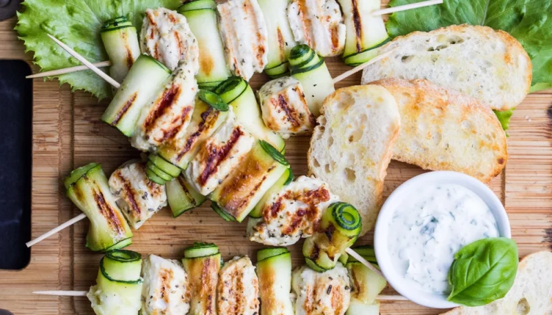 Brochettes de porc au curry