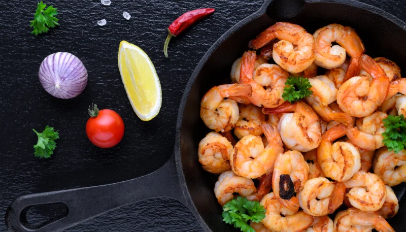 Crevettes poêlées aux champignons