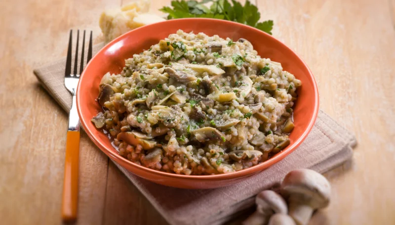 Risotto d'orge perlé aux champignons