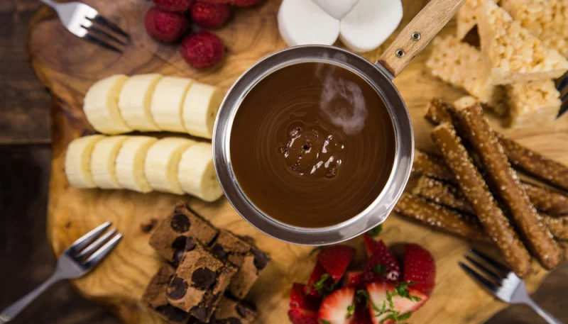 Fondue aux deux chocolats